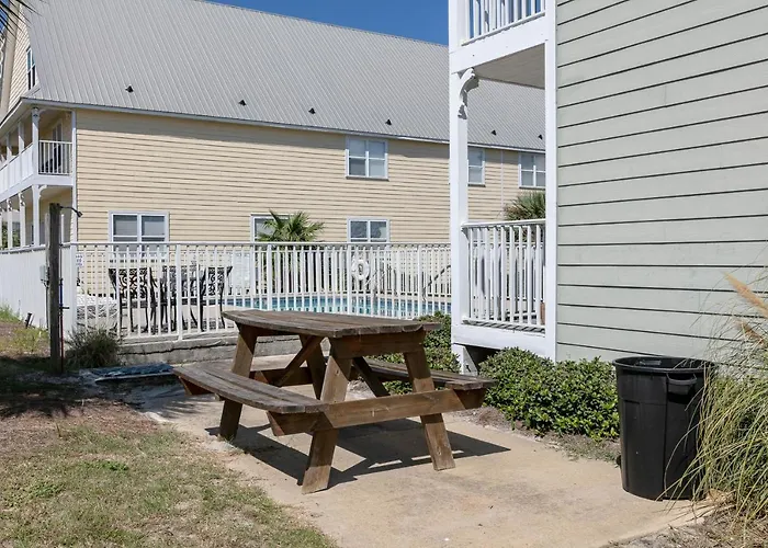 Three C's 202 Apartment Gulf Shores
