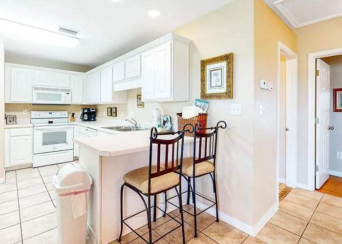 Apartment Three C's 202